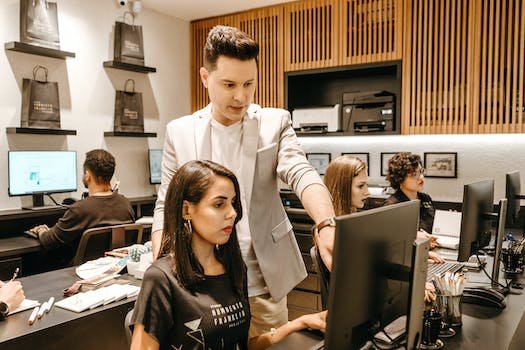 Quelle est l'importance d'une bonne stratégie de management en entreprise ?